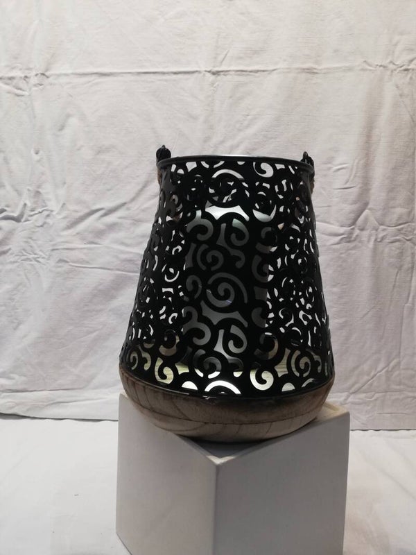 Moderne kandelaar metaal met houten bodem