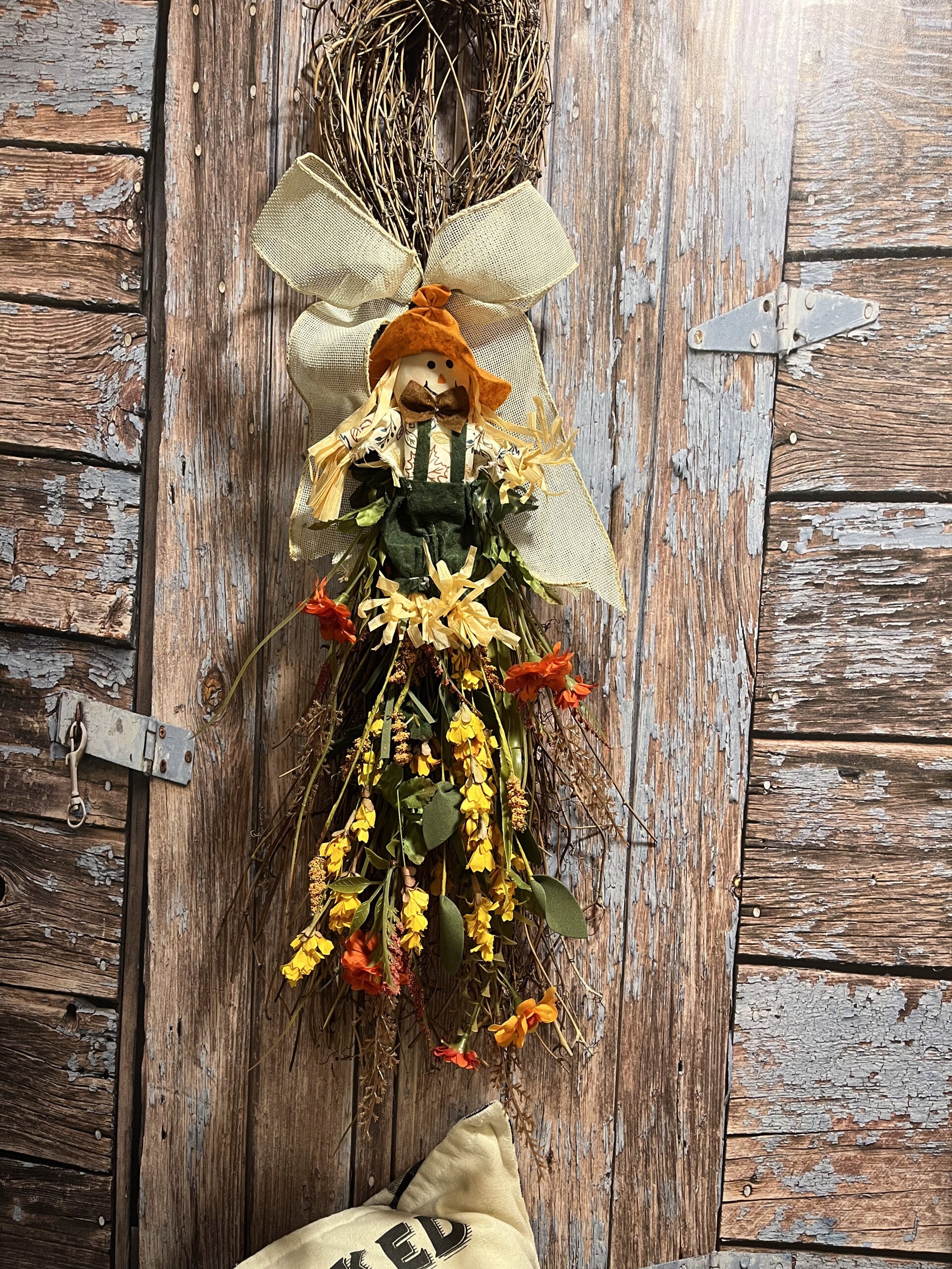 Scarecrow Harvest Swag