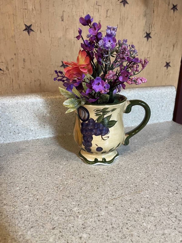 Vineyard Blooms
