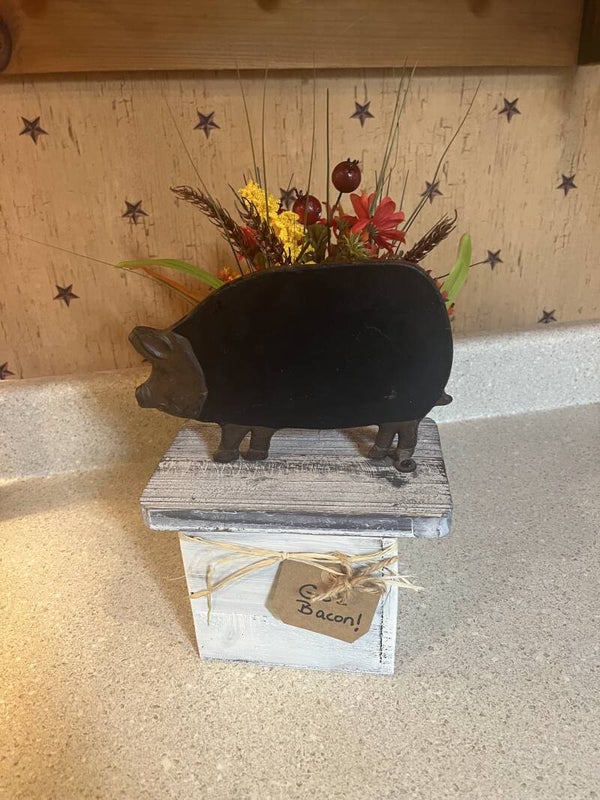 Harvest Hog Farmhouse Box