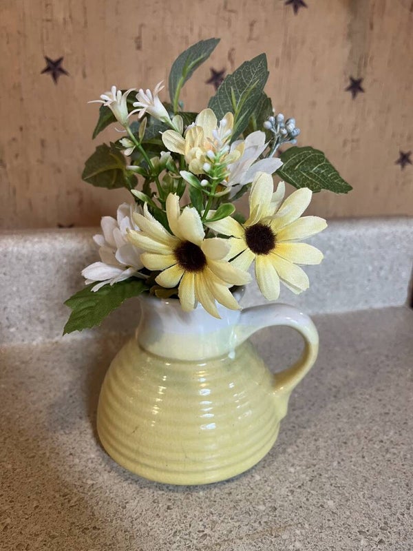 Sunny Daisy Mug