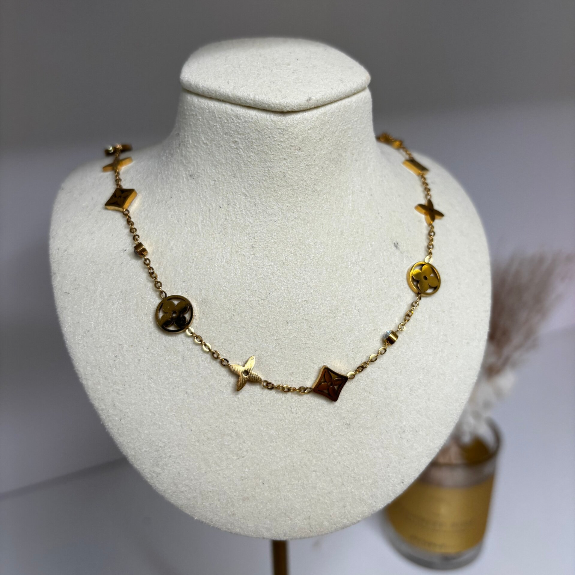 Collier