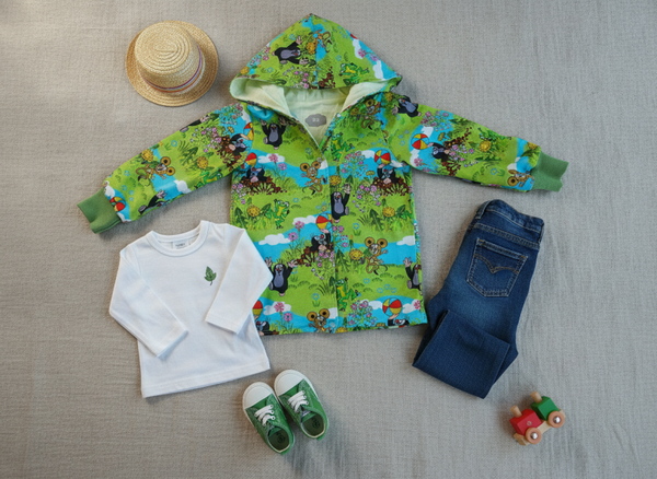 Handmade Jacke mit Kapuze & Druckknöpfen – Größe 98