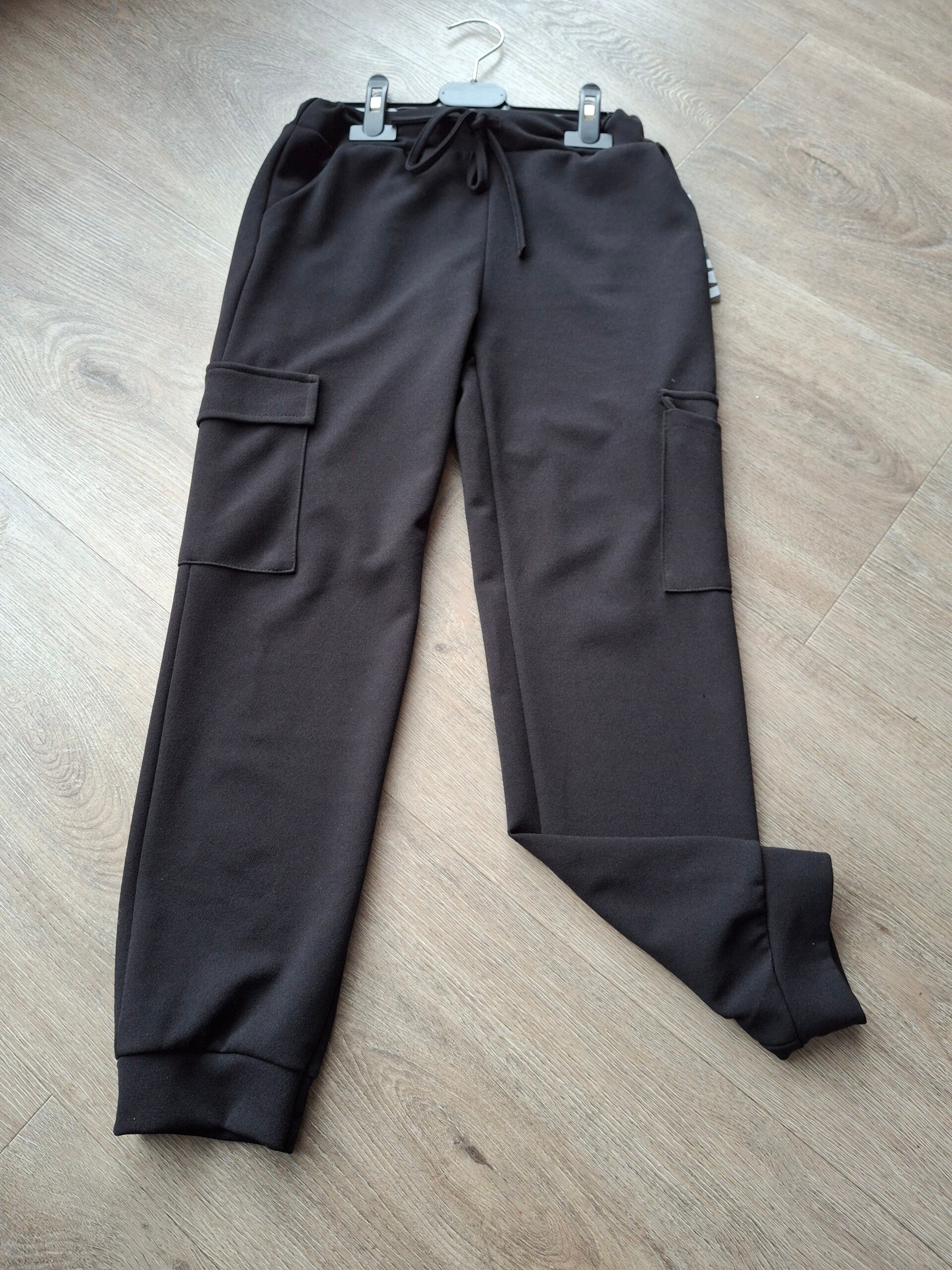 Cargo zwart