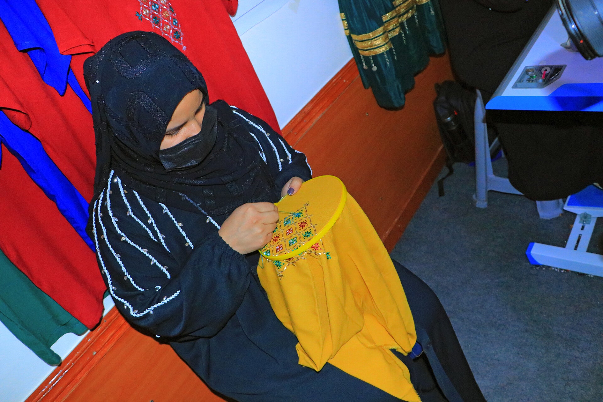 a sewing woman from Afghanstan (Mari)