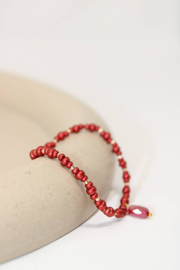 Armband rood met hanger