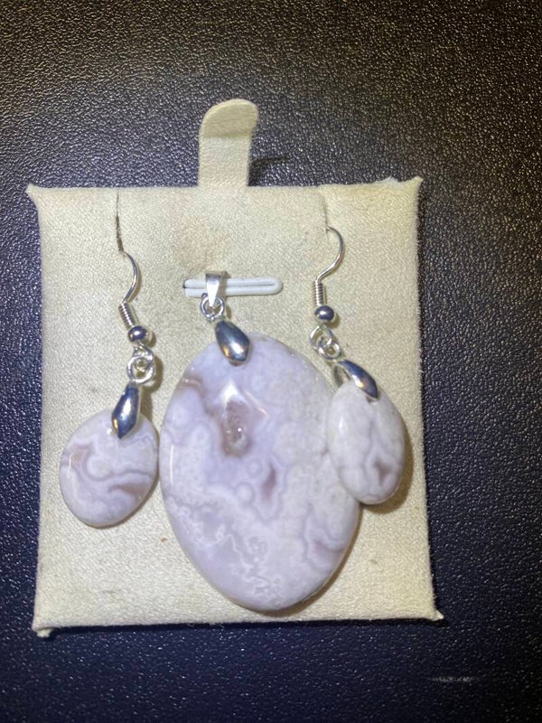 Agate avec une druse