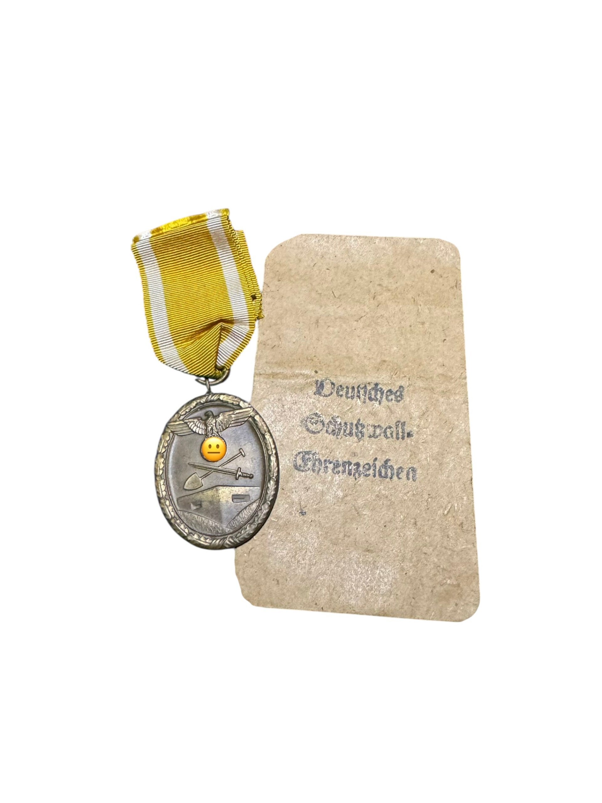 Originele WO2 Duitse Westwall Medaille (Deutsches Schutzwall-Ehrenzeichen) met zakje
