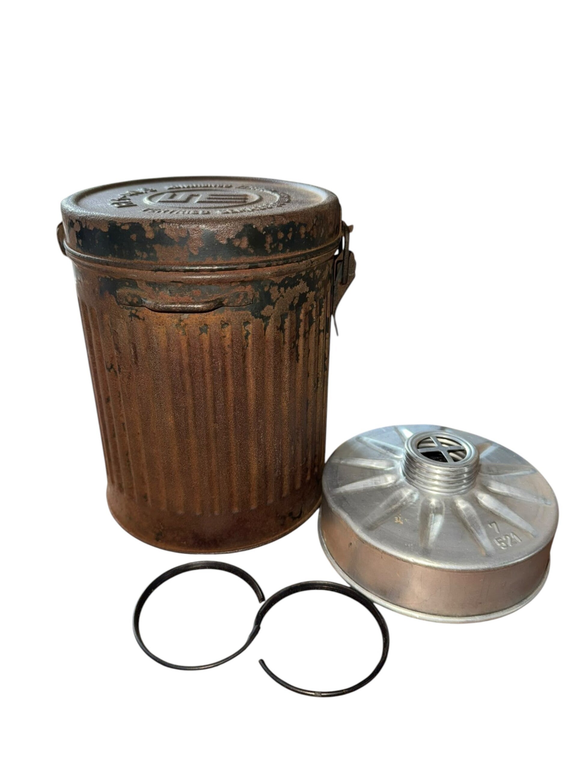 Originele WO2 Duitse Luftschutz Gasmaskerbus + Filter & Spanringen (RL1-40/9)