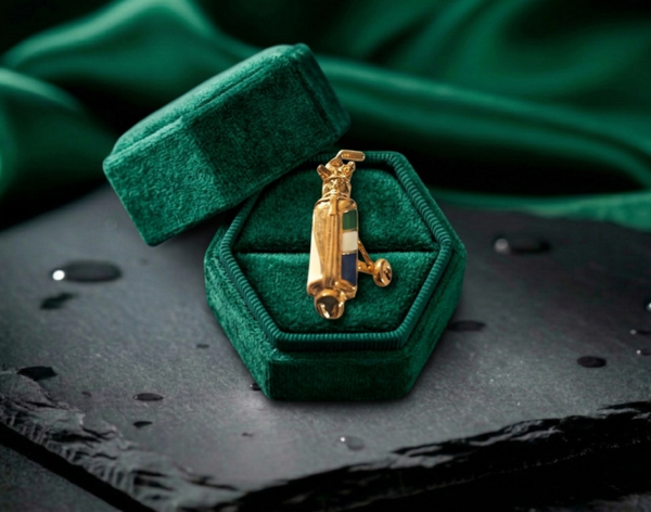 1990s Cabouchon 9ct Gold Plate Brooch