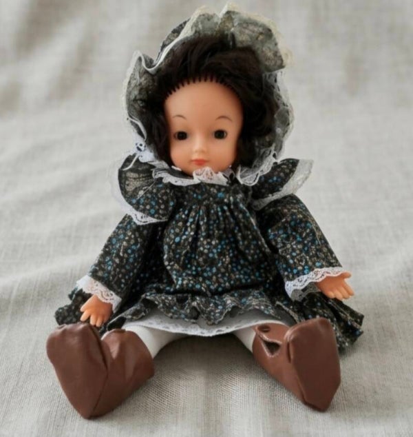 Vintage 1960s Vinyl Doll