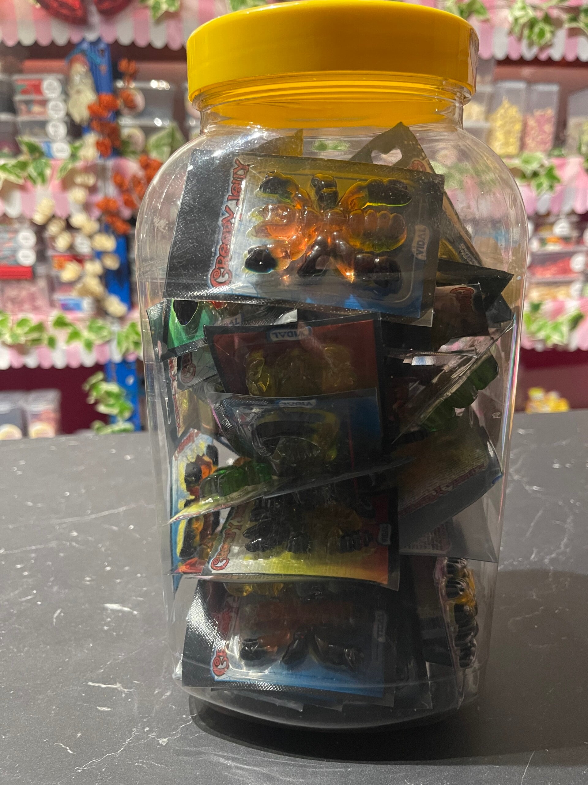 Bocal avec 48 creepy jelly