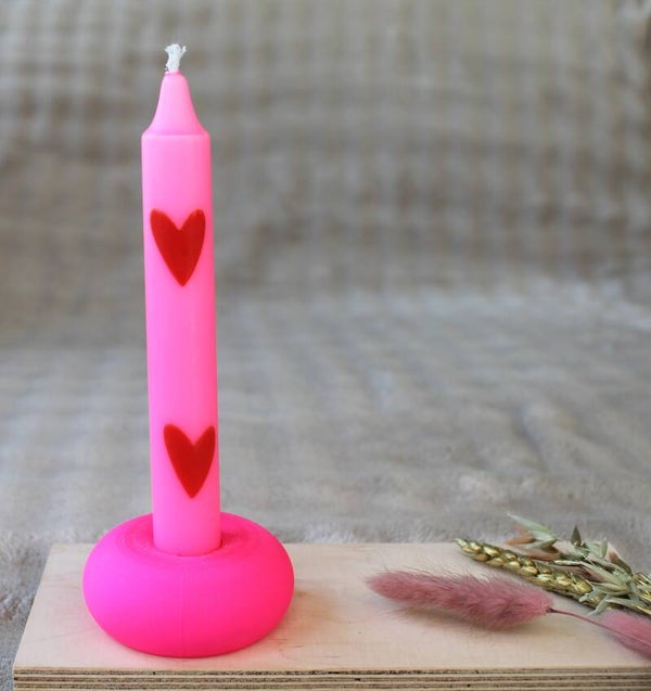 Dinerkaars Neon-Roze met rode hartjes