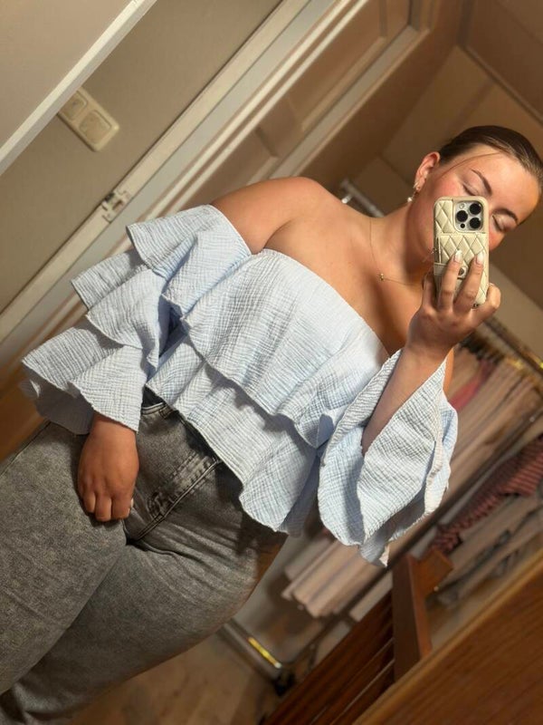Lichtblauwe off shoulder top - 100% katoen