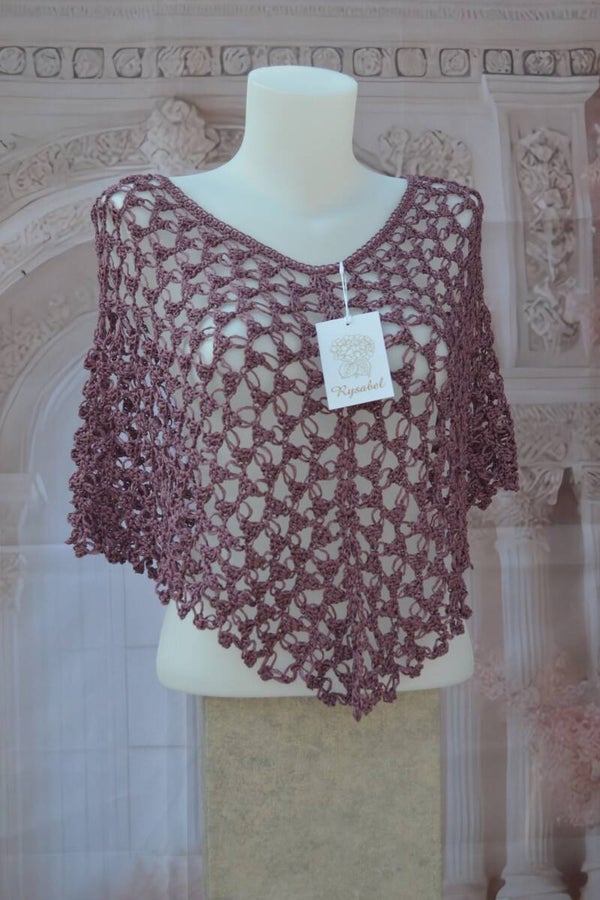 Gehaakte Poncho – Handgemaakt & Elegant