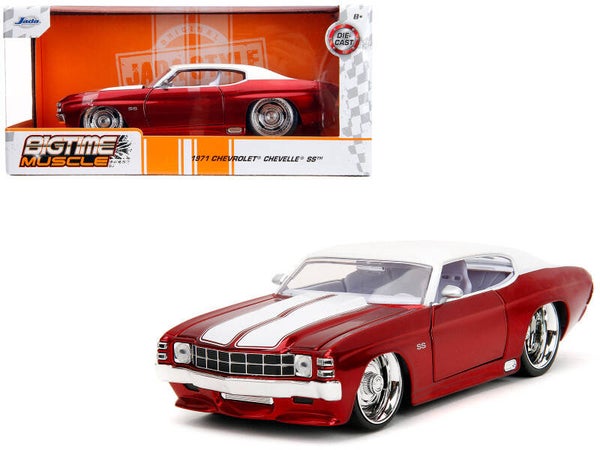 1971 Chevrolet Chevelle SS Candy Red & White 1:24 Scale Die cast Model Car by Jada 35020