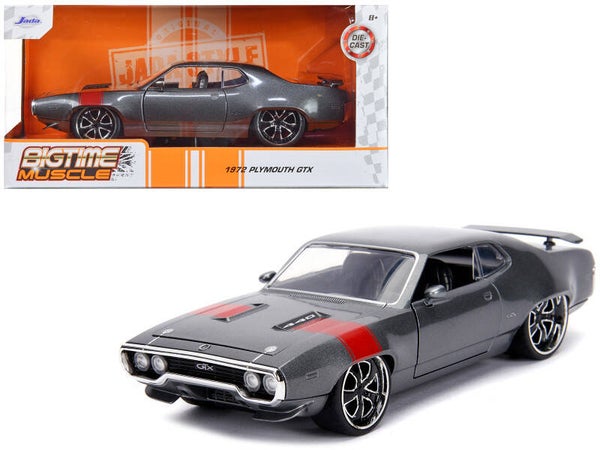 1972 Plymouth GTX 440 Silver 1:24 Scale Diecast Model 30530