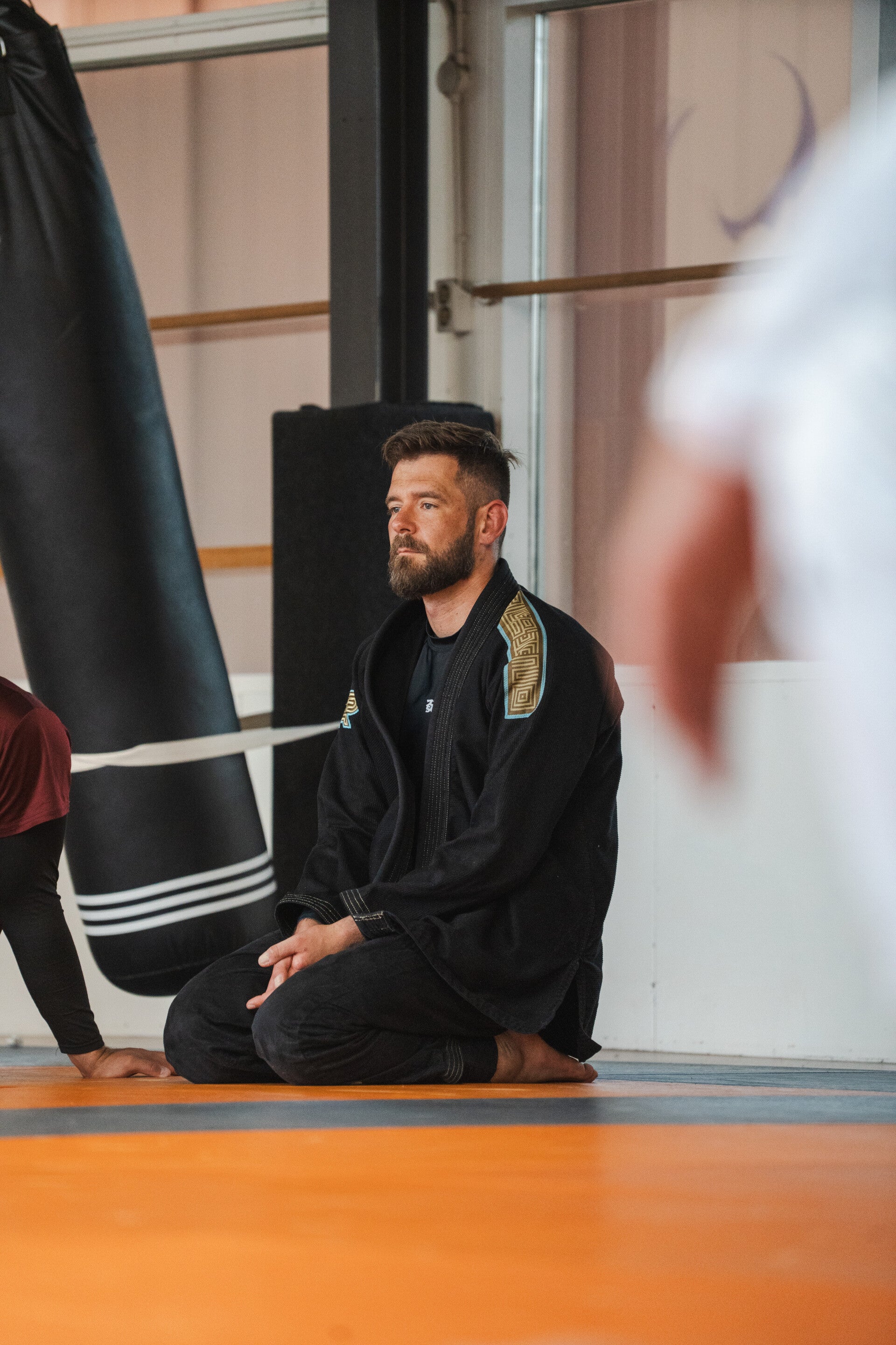 Bruine band uitreiking door Yuki Nakai en Martijn de Jong