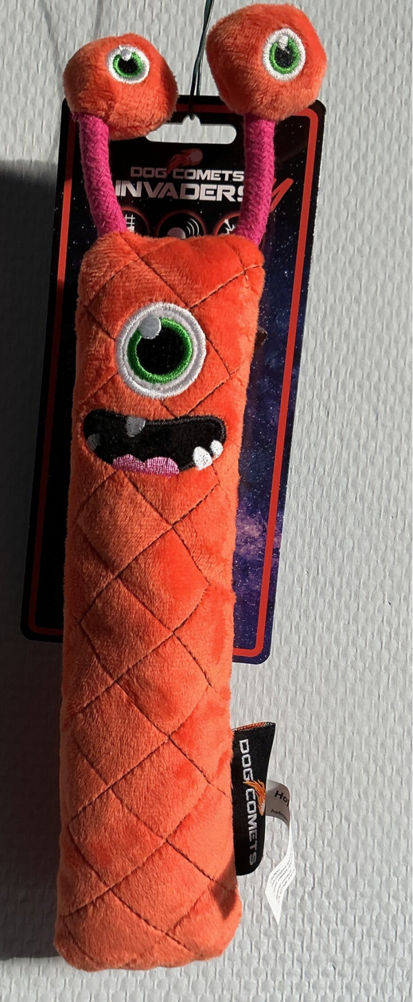 Dog Comets Invader     M.    Orange