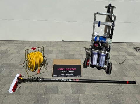 window cleaning equipment image, pure water reverse osmosis