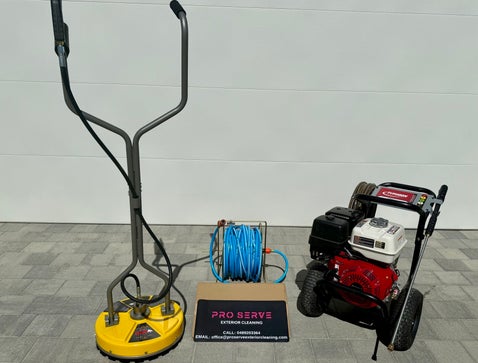 pressure washing equipment image
