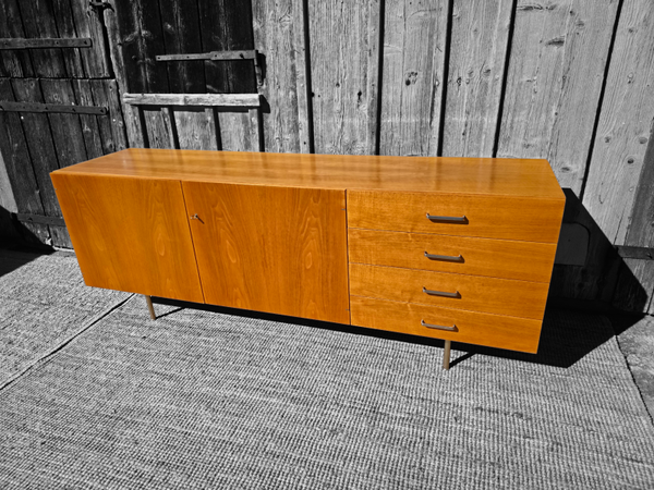 Wohnhilfe Sideboard Entwurf Urs Rösch 1959