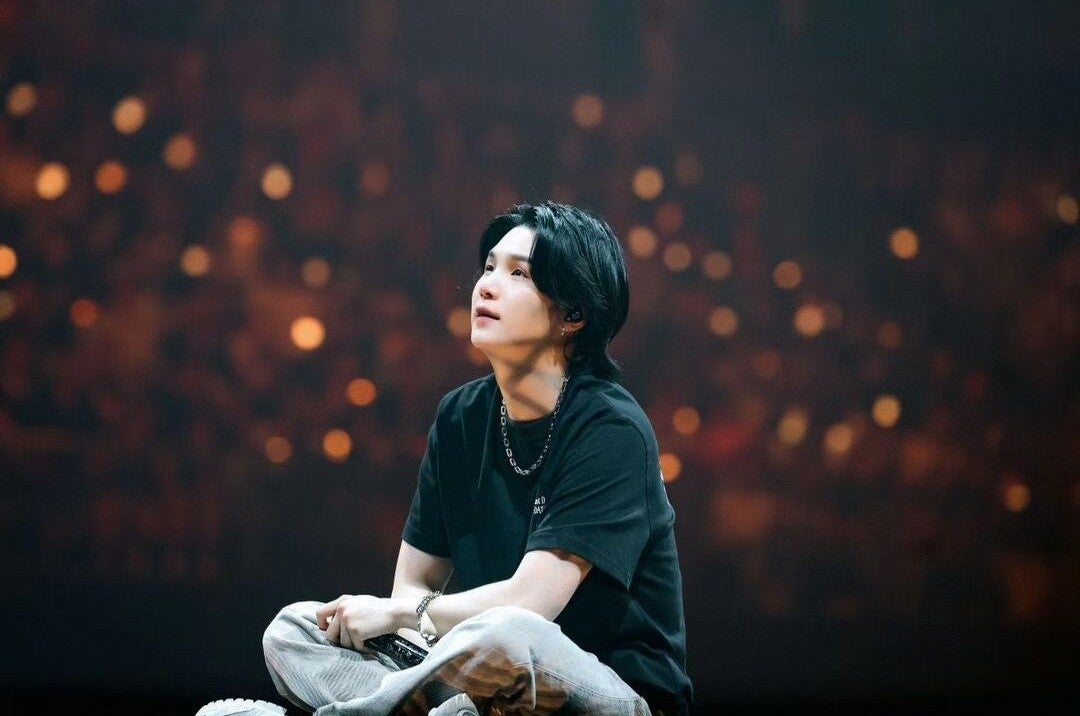 SUGA de BTS en su concierto 