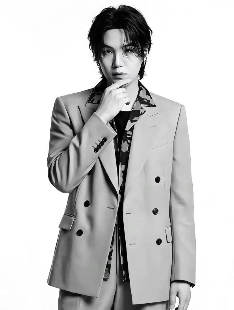 Suga para la portada de revista