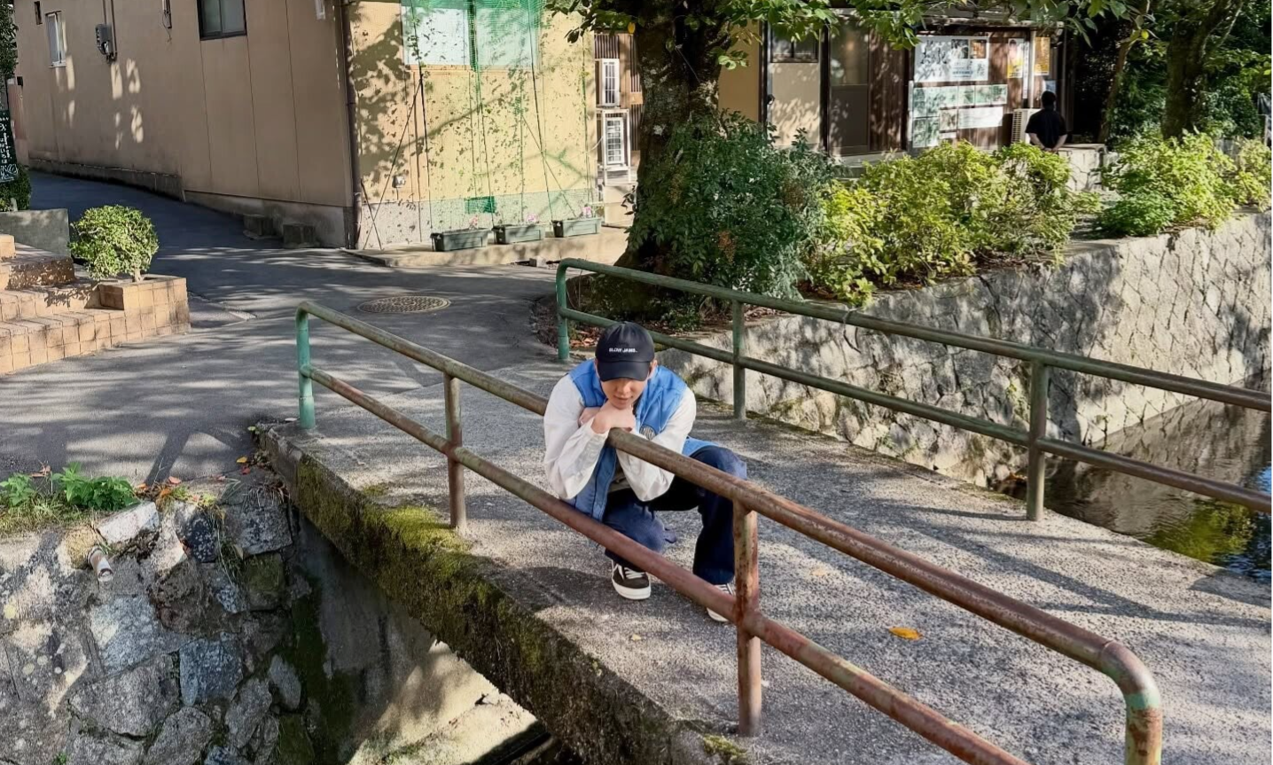 RM de BTS sobre un puente