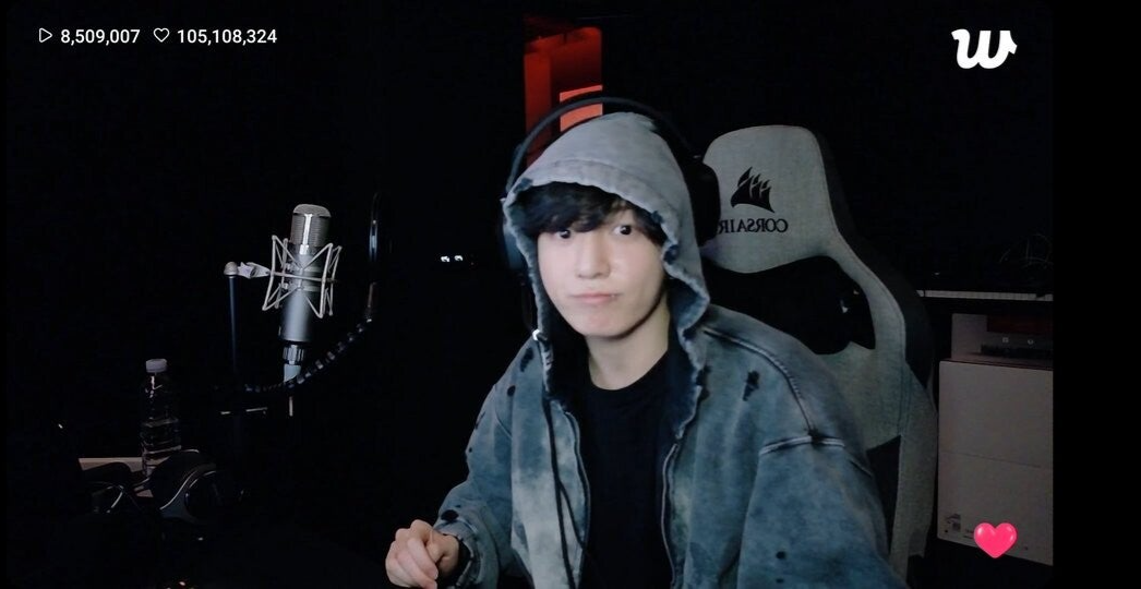 JK de BTS en Live a través de Weverse