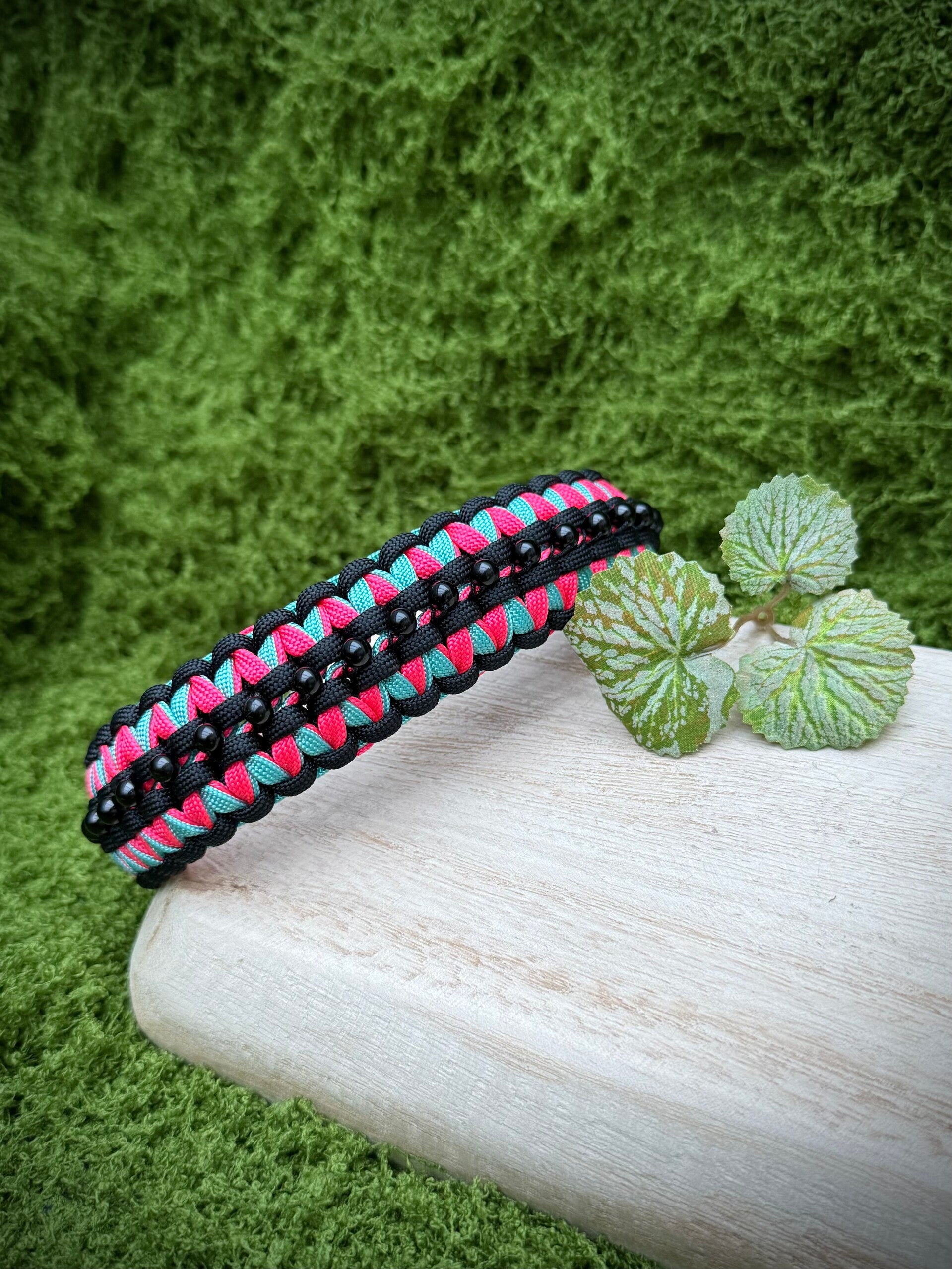 Honden halsband met edelstenen maat M