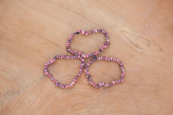 Rhodoniet splitarmband