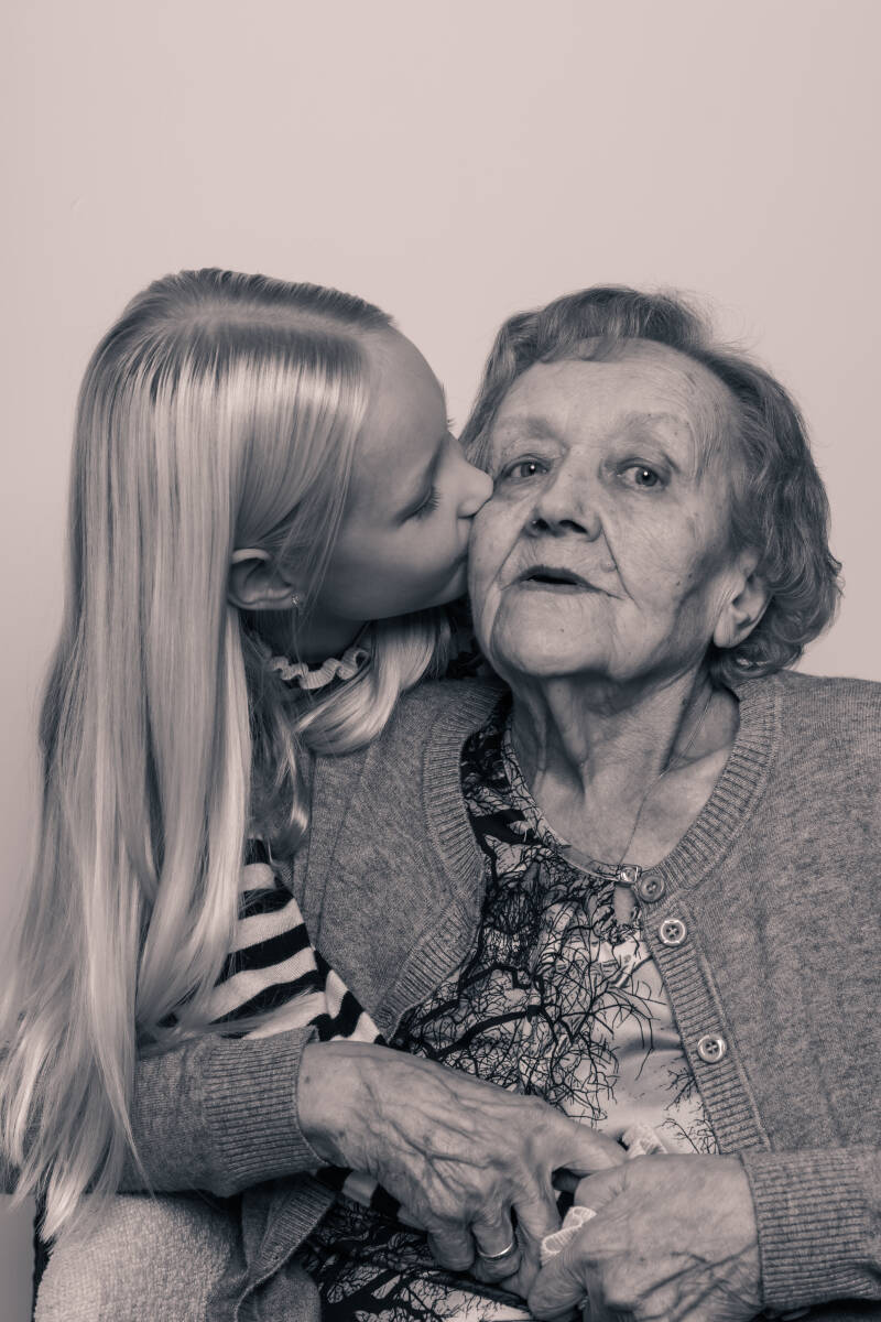 oma en achterkleindochter