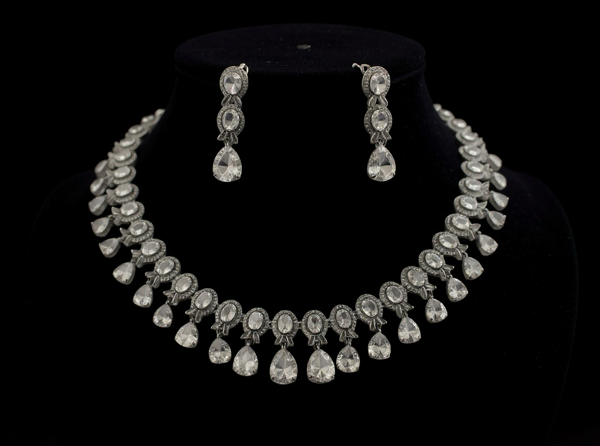American diamond necklace