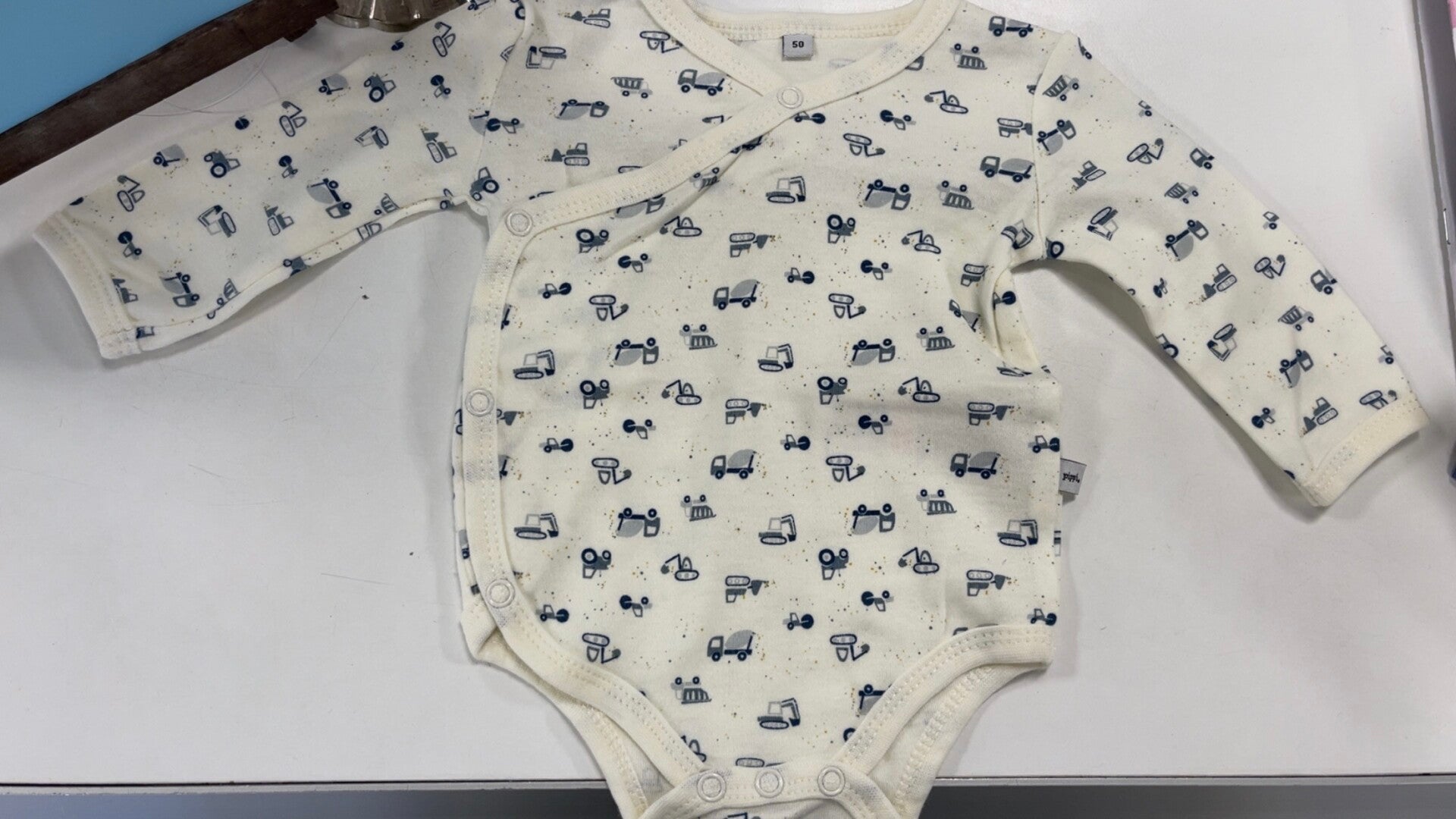 3 bodyer og 2 leggings/bukser str 62