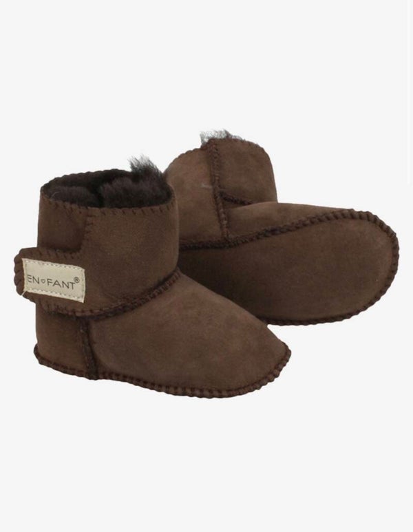 Lammeskinnsstøvletter fra EN FANT (få igjen)