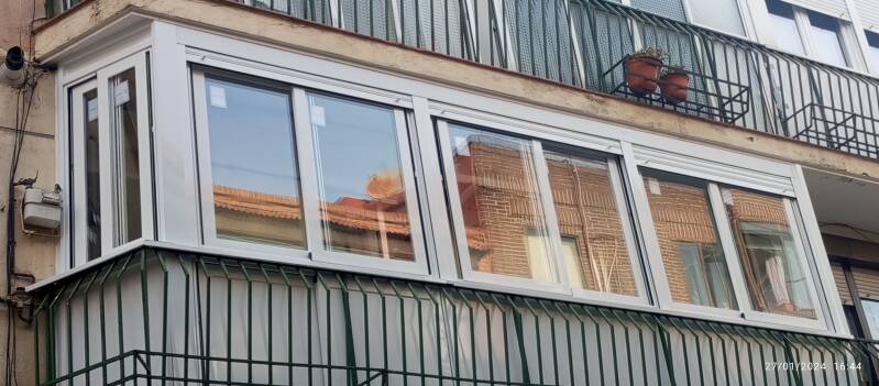 Aluminios Hermanos Plata