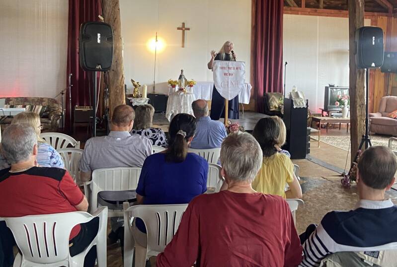 Conférence de Johanne Maltais &quot; Des ténèbres à la Lumière&quot;(St-Hilaire-de-Dorset, 2024).