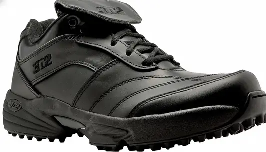 3N2 Reaction Lo Men's Baseball Umpire Field Shoe shown in its all-black officiating presentation with traction-patterned outsole.