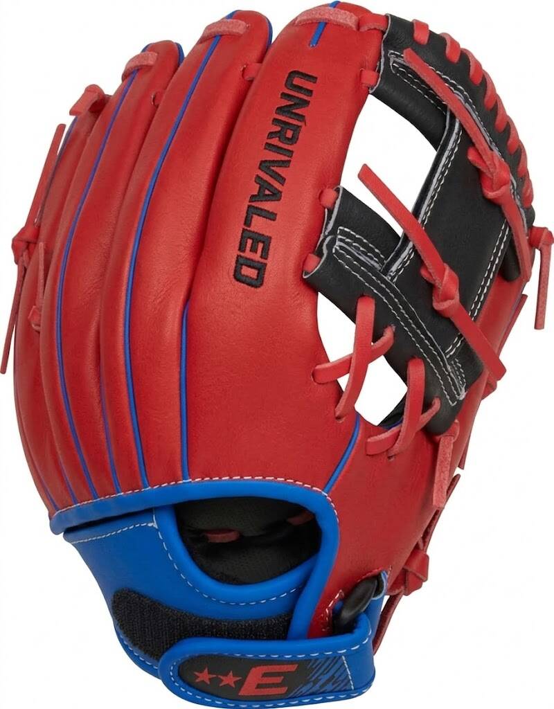 Easton Havoc Youth Baseball Glove displayed showing its accessible entry-level construction and youth-specific design for recreational baseball programs.