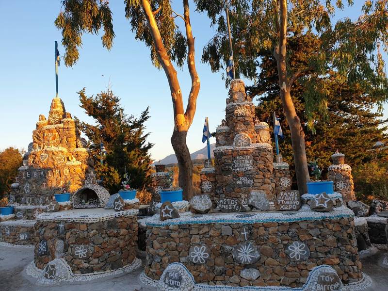 Kefalas, Kreta, Welkomsteksten