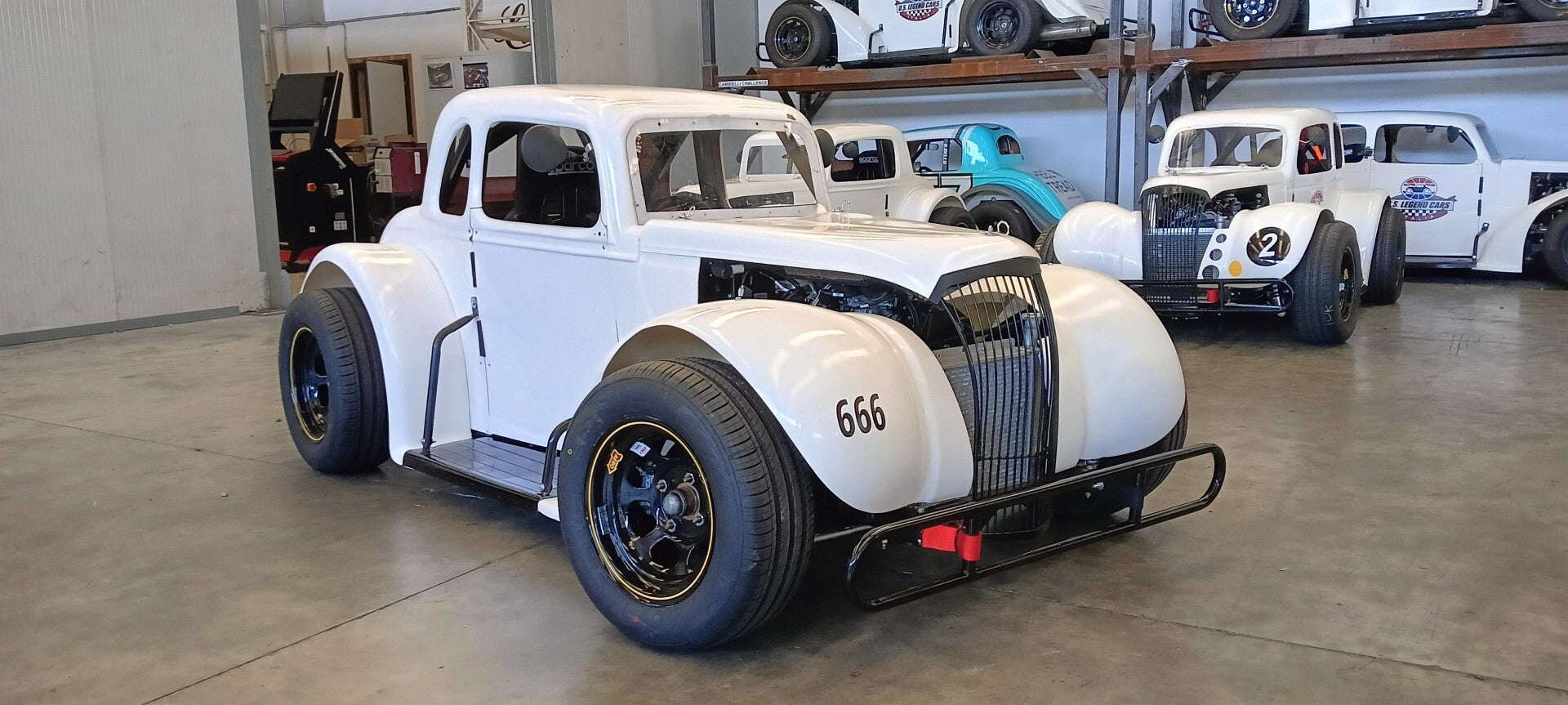 Legend cars in vendita