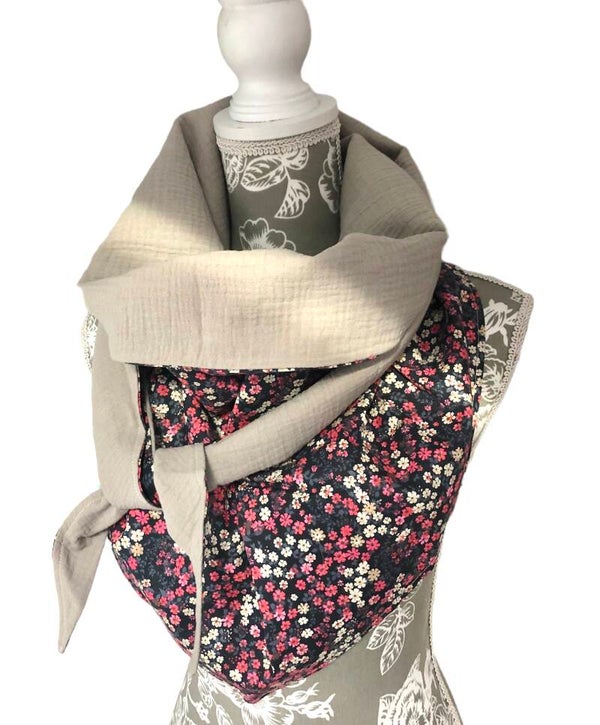 Chèche femme en coton imprimé fleuri rose beige