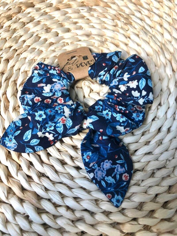 Foulchie doux imprimé fleurs bleu rouge blanc