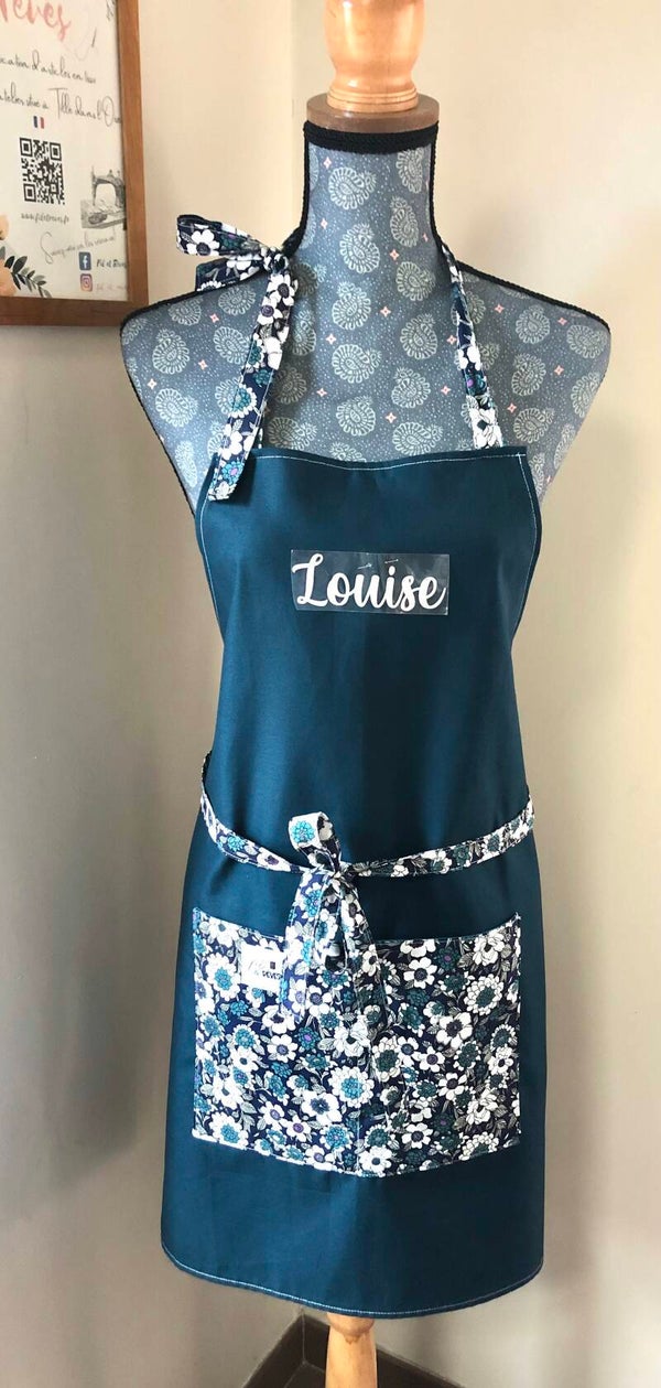 Tablier bleu pétrole