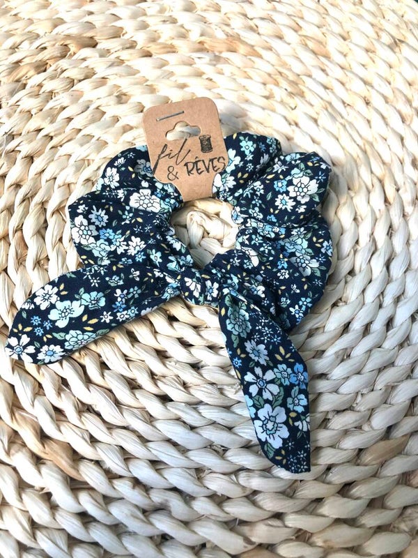 Foulchie doux bleu marine imprimé fleurs bleu