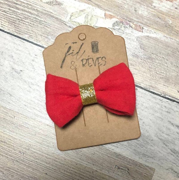 Barette en tissu rouge