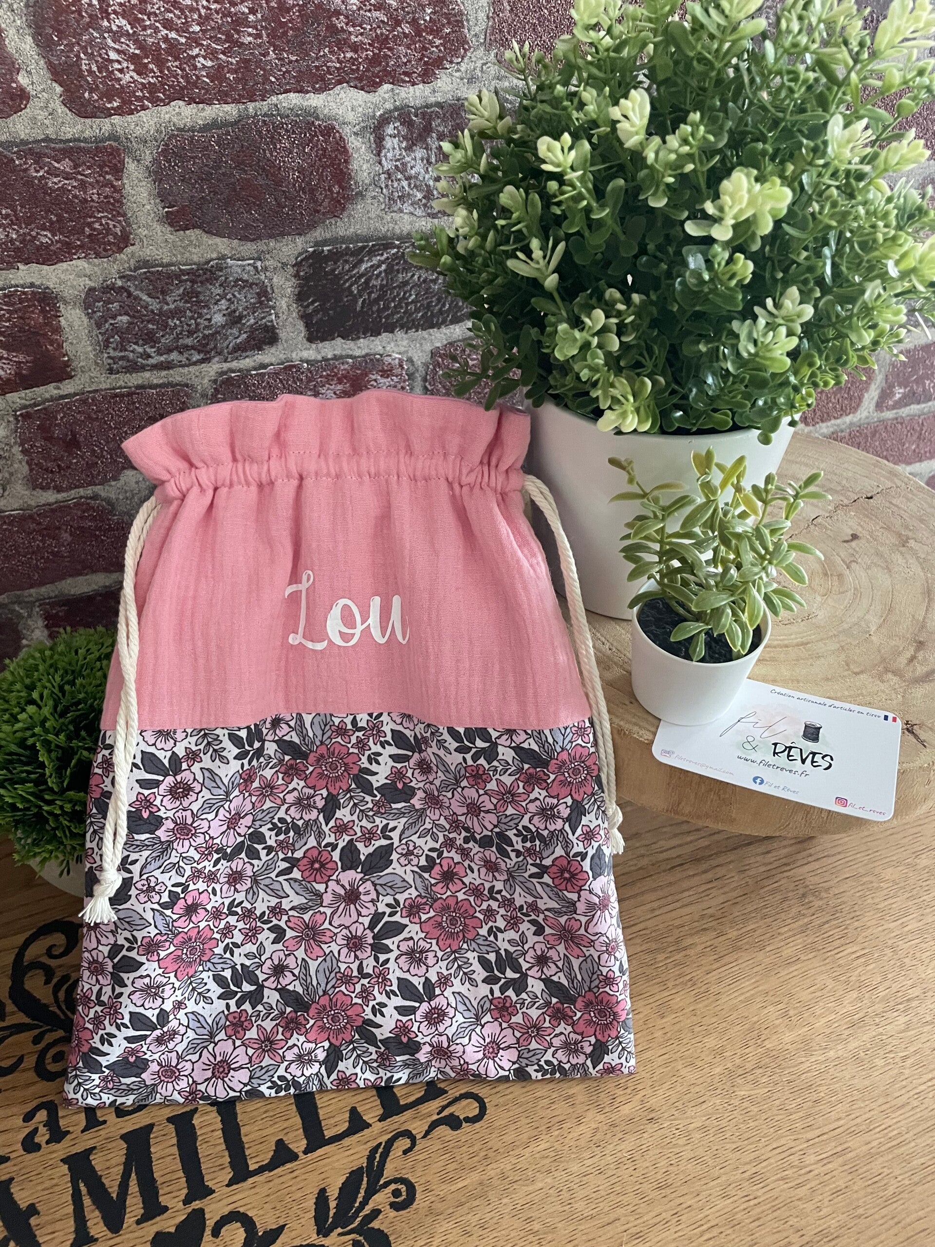 Pochon personnalisé fleuri rose