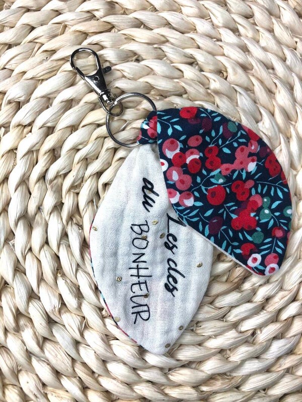 Porte-clé noir et rouge