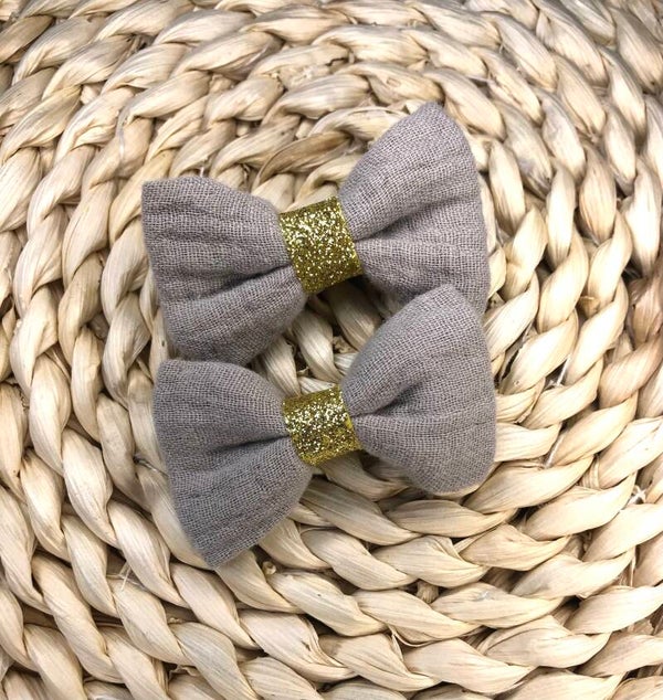 Barrette en tissu beige